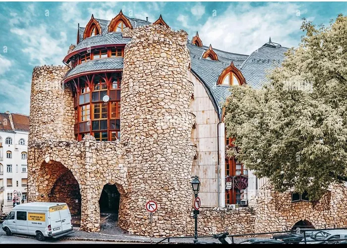 Deluxe Swan Stone Castle Apartment Budapest